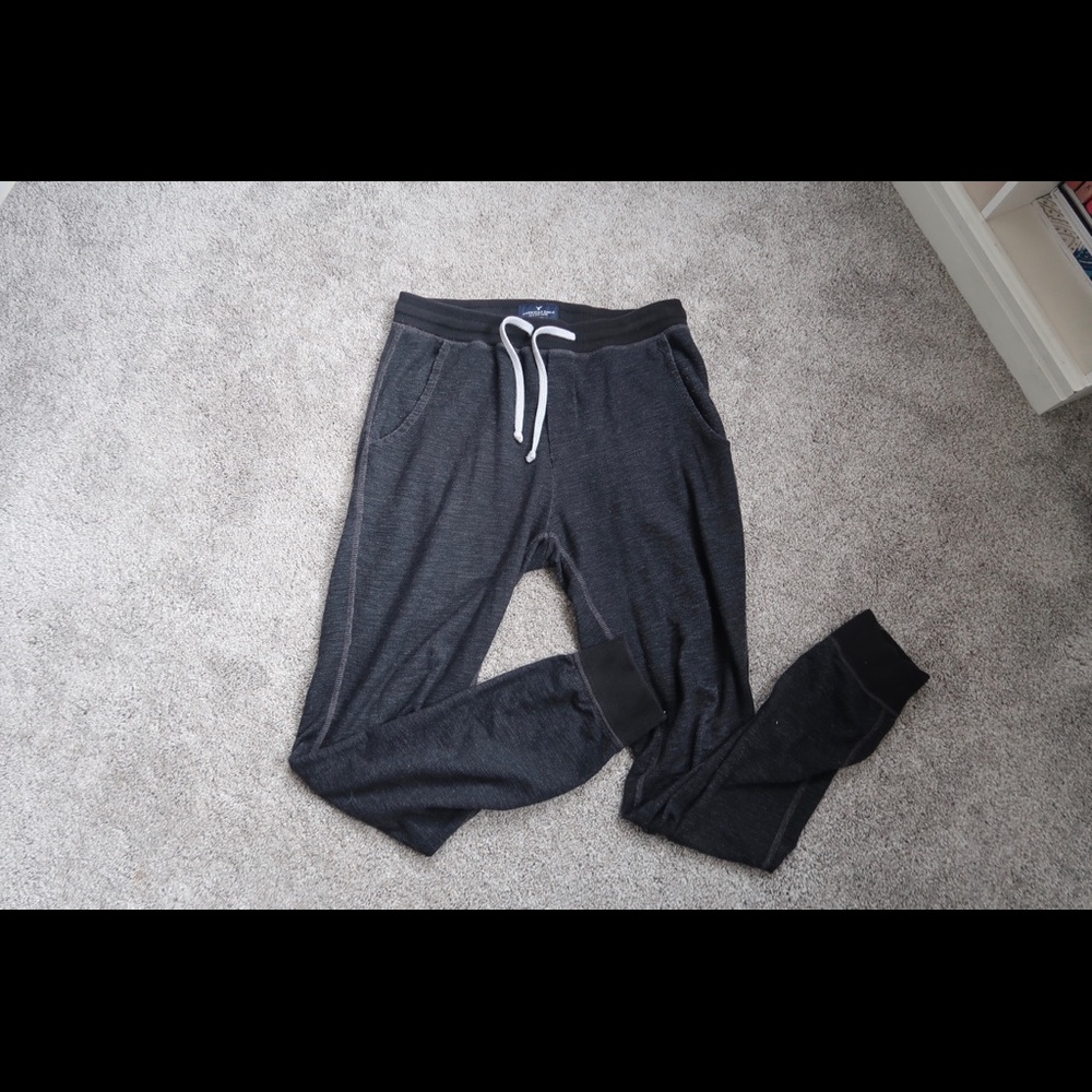 American Eagle joggers